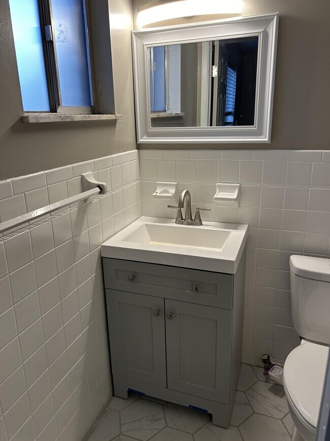 Photo - 840 Alexandria Pike Unit 207