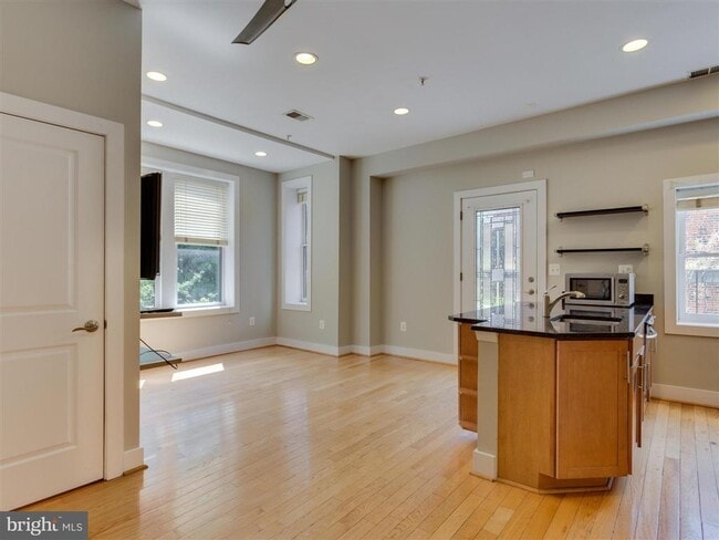 Photo - 500 M St NW Unit 3