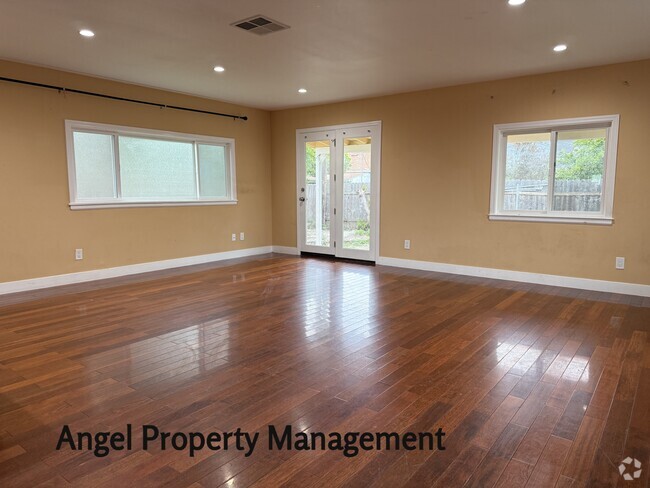 Building Photo - 5629 La Campana Wy Rental