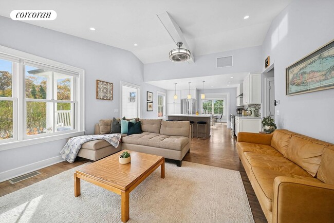 Photo - 37 Maryland Blvd