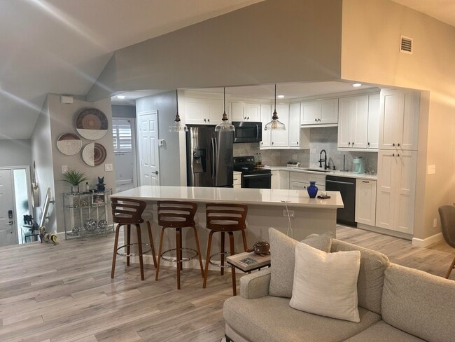Photo - 5710 Coach House Cir Unit F