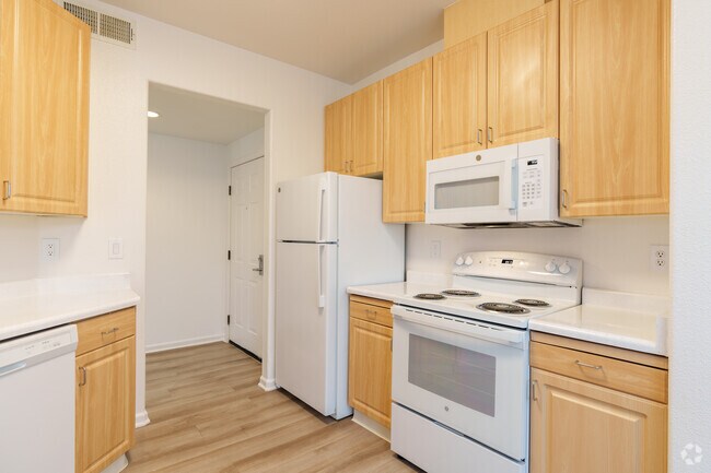 3BR, 2BA - 1199SF - Kitchen