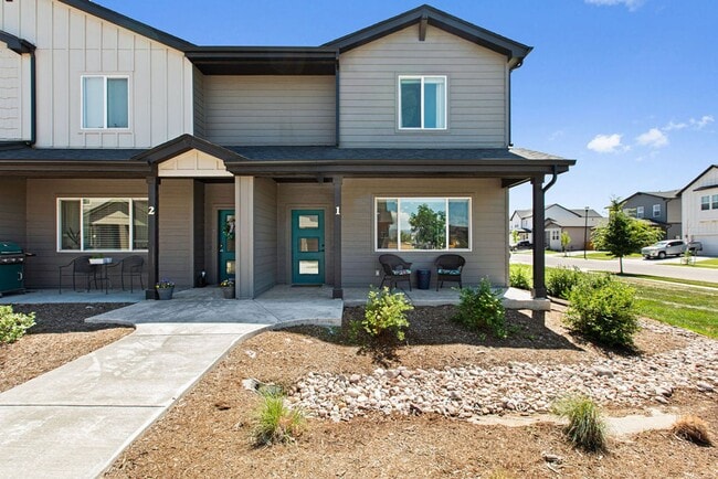 3 bedroom 2.5 bath in Mosaic - 3 bedroom 2.5 bath in Mosaic Townhome
