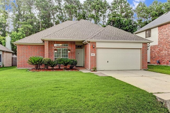 Building Photo - 9211 Hidden Lake E Dr