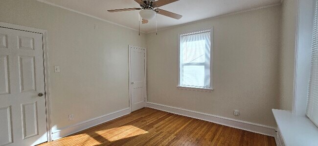 Photo - 6142 N 8th St Unidad B