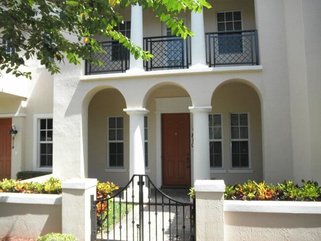 Building Photo - Peninsula Village Greens