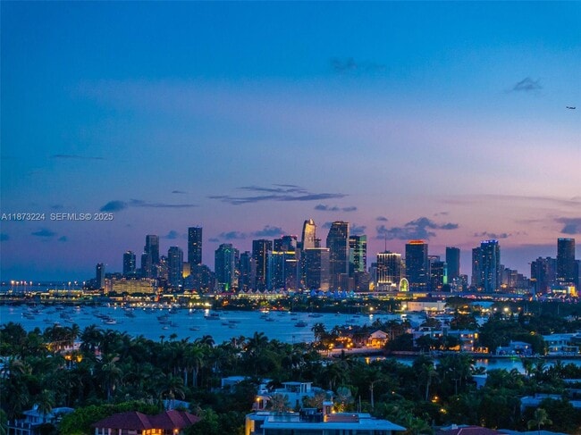 Photo - 814 W Dilido Dr