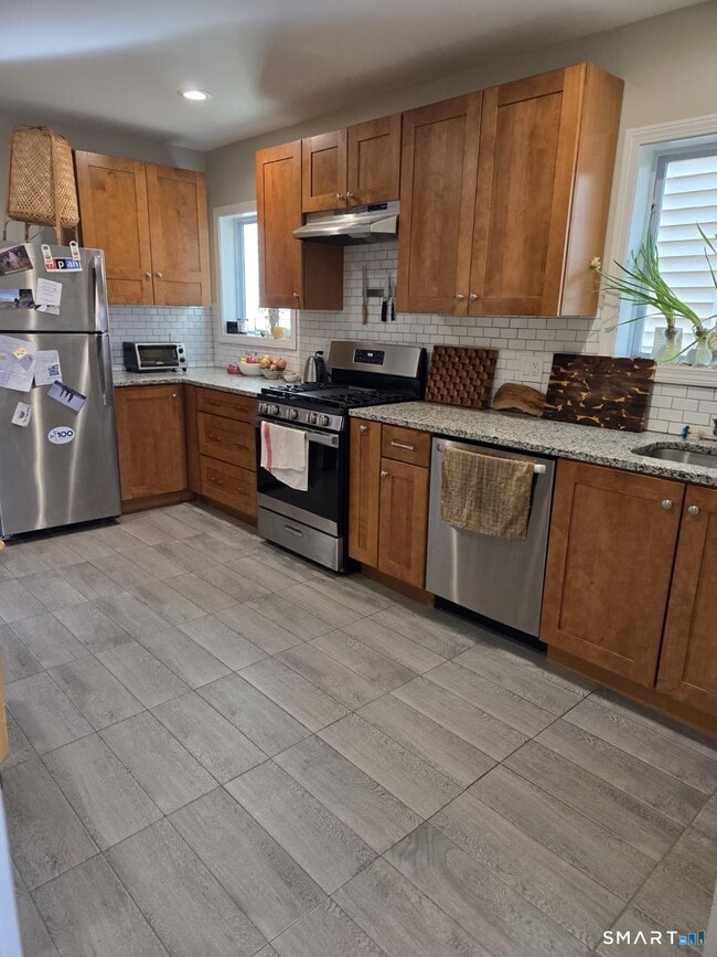 Photo - 531 East St Unit 3rd Floor