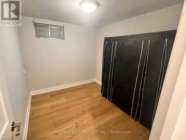 Photo - 82 Woodcroft Ln