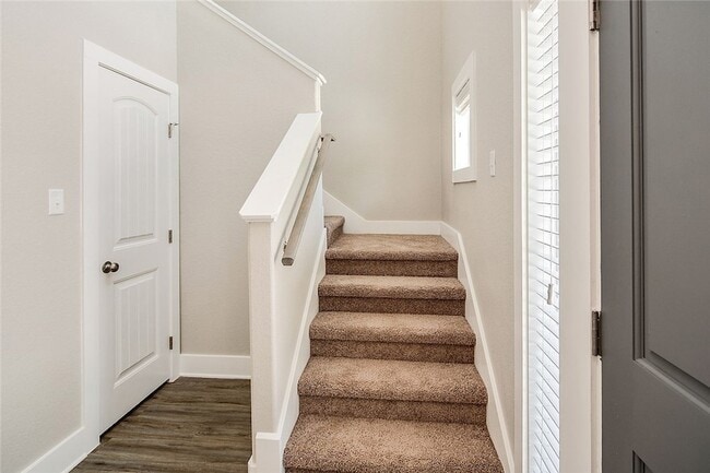 Photo - 1412 Holleman Dr