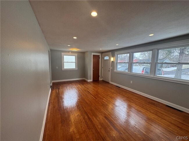 Photo - 108 Kristin Rd