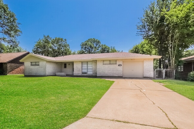 Photo - 1607 17th Ave N