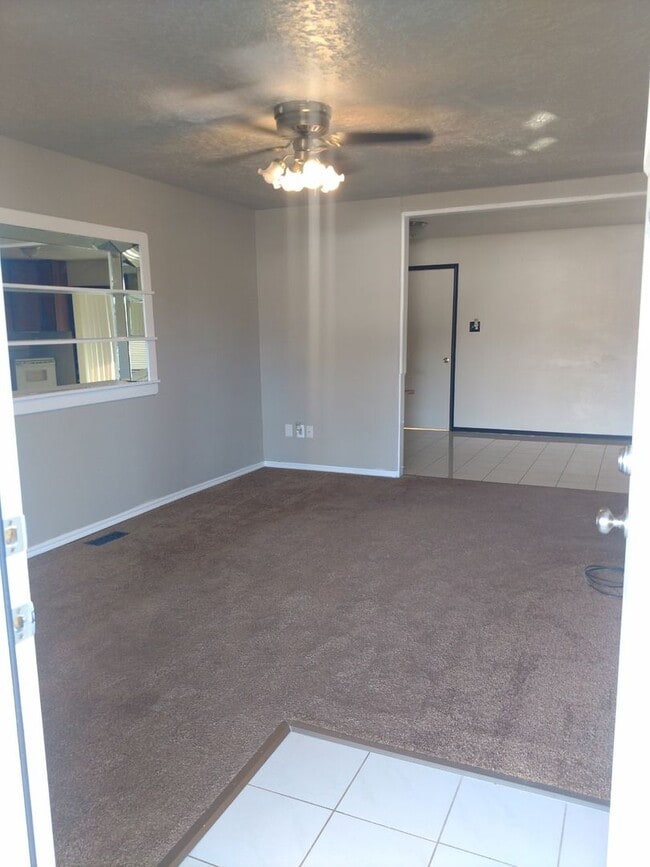 5004 S Pieper Blvd