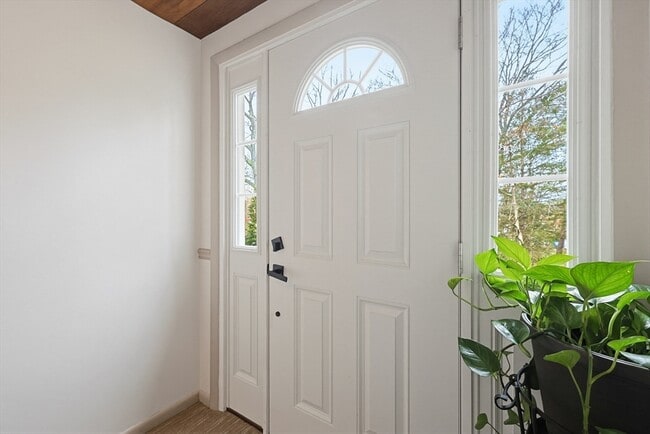 Photo - 110 Oswego St Unit 2