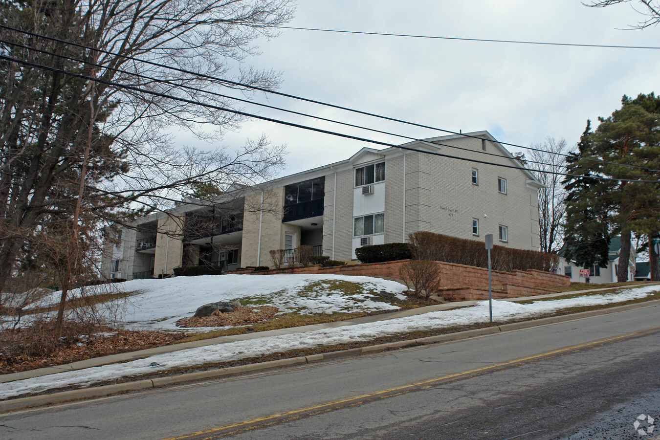 Summit Crest Apartments - Summit Crest Apartments