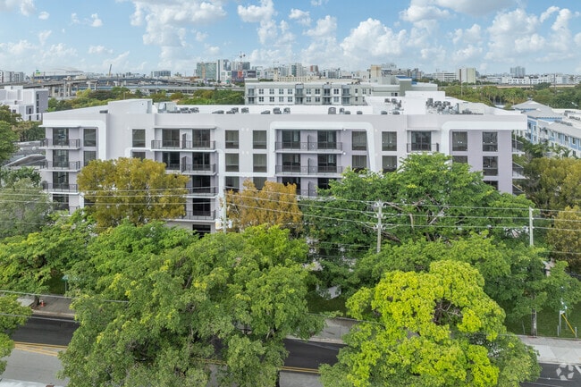 Courtside Apartments II