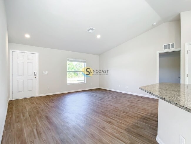 Photo - 8013 SW Hwy 484