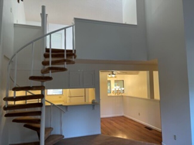 Photo - Southwood Glen - Newly painted!!