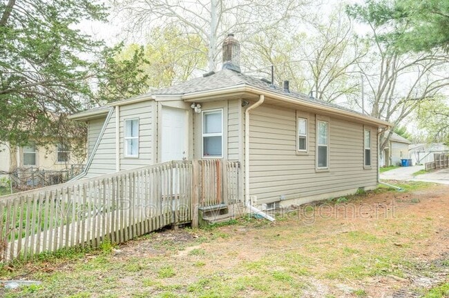Photo - 308 E Hillside Ave House