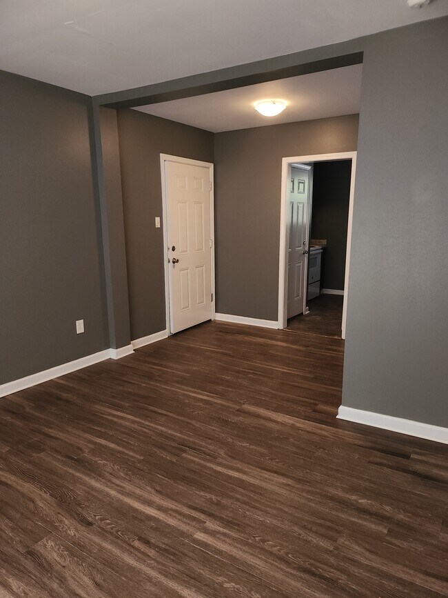 Photo - University Flats