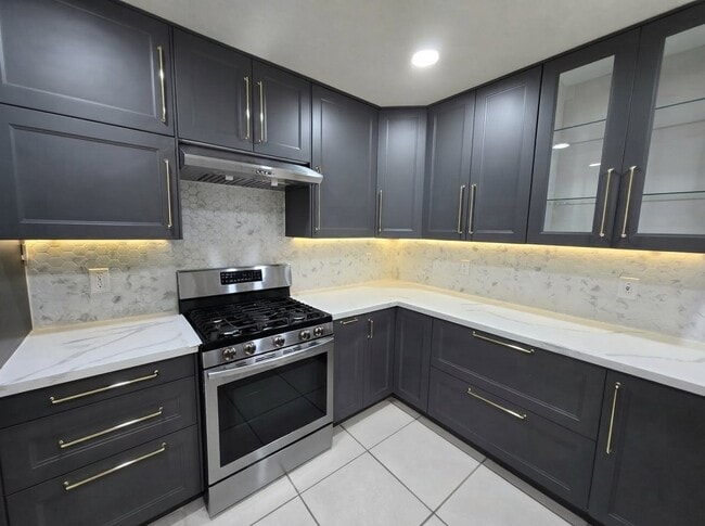 Photo - 19 Rolling Ridge Dr