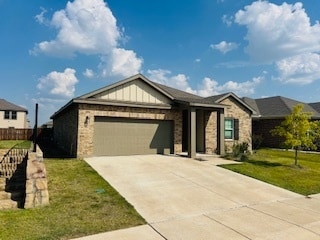 Building Photo - Spacious Open-Concept Home Next to Gated D...