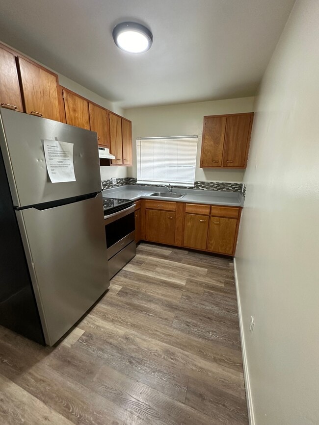 Photo - 170 Richardson