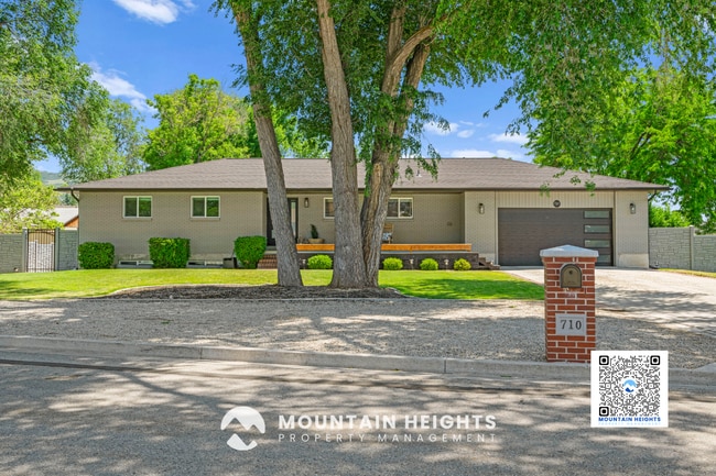 Building Photo - Ranch Style Home with 6-bedrooms in Draper!