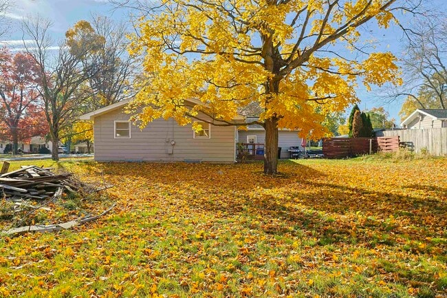 Photo - 19191 Palisade Ave