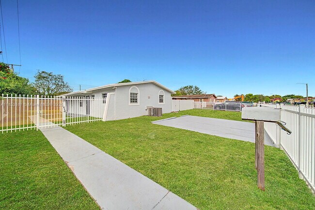 Photo - Northwest 36th Avenue, Miami Gardens, FL 33056 - 3 BR 1 BA single-family home