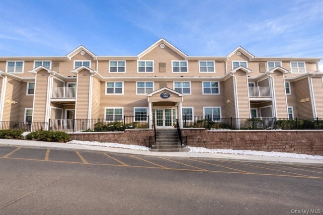 Building Photo - 100 Woodcrest Ln Unit 102