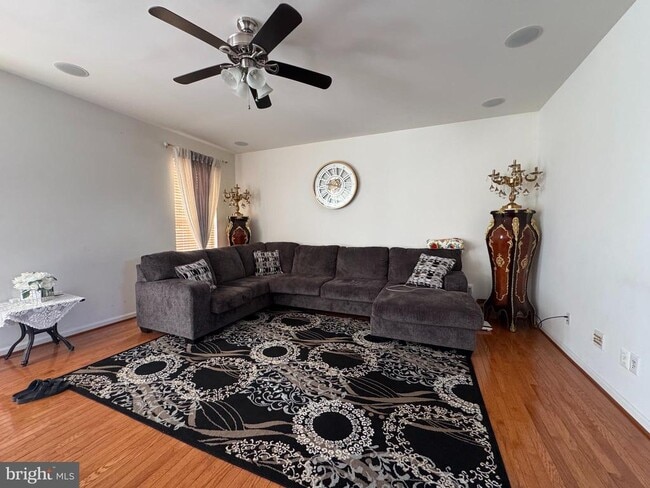 Photo - 2659 Taffrail Way