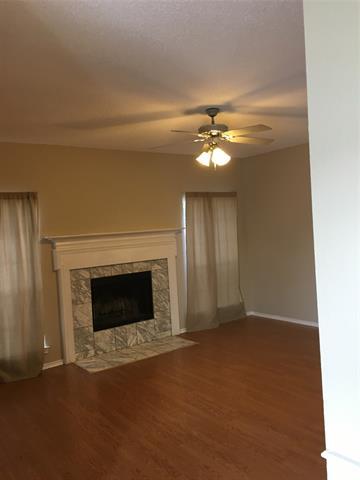 Photo - 1507 Lakeshore Dr