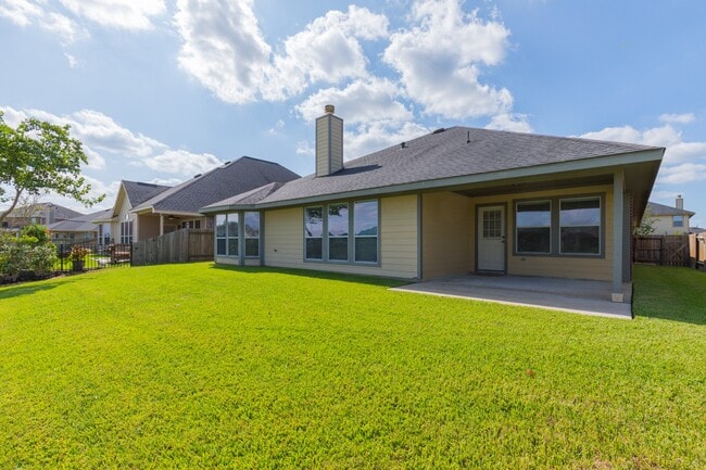Photo - 835 Aqua Vista Ln