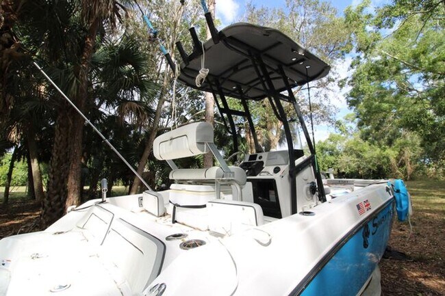 Photo - 930 Rambling Dr Cir