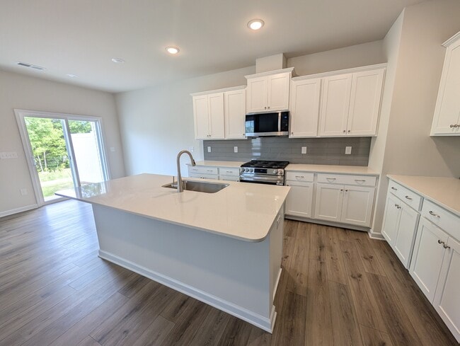 Photo - 1802 Pheasant Trce Cir