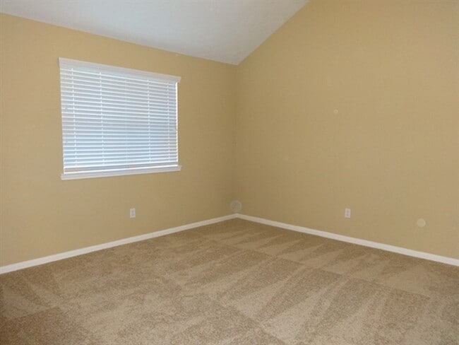 Photo - 32007 Annice Ln