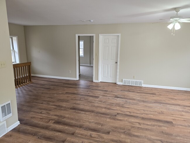 Photo - 52 Shelterwood Rd Unidad B