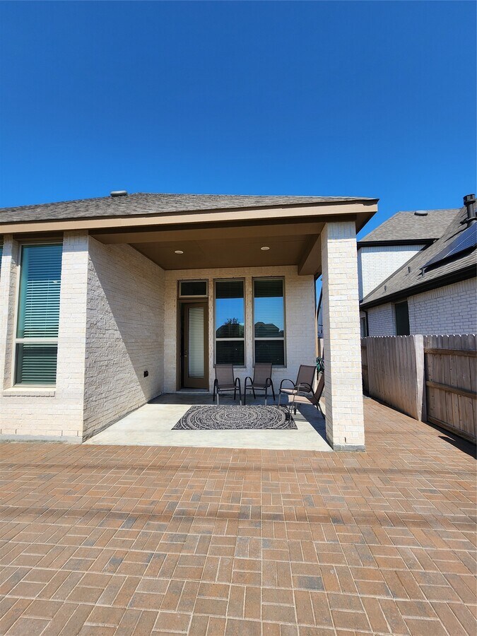 Photo - 24823 Hibiscus Gdn Wy