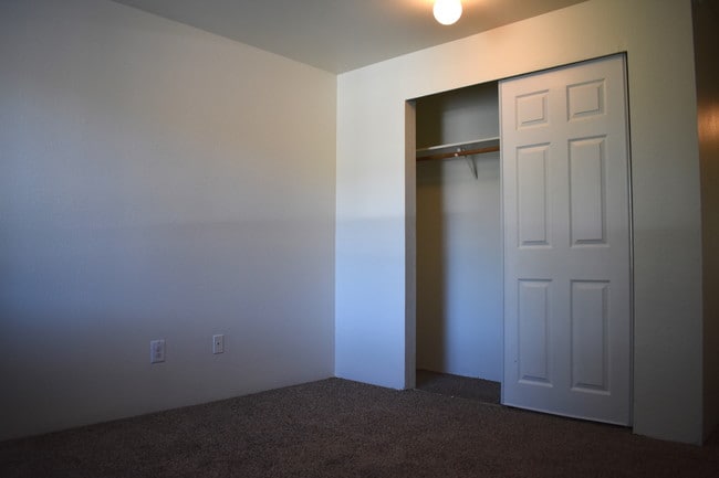 Sandpiper Apts.