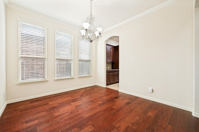 Photo - 10809 Grecian Dr