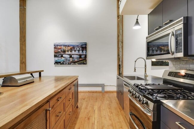 Photo - 801 N Washington Ave