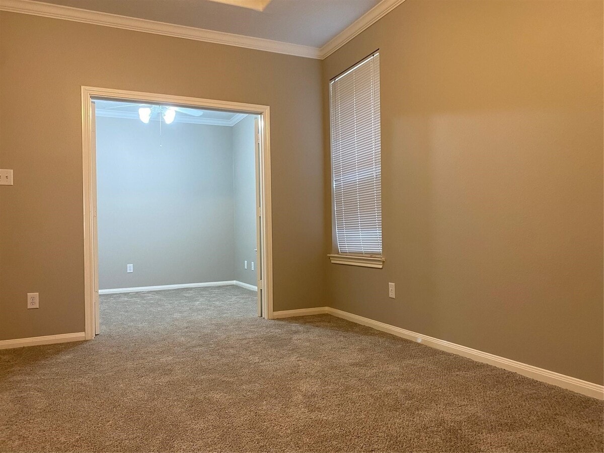 Photo - 18215 Linden Forest Ln