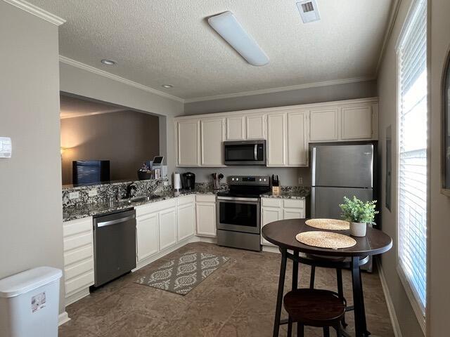 Photo - 70 Townhouse Ct