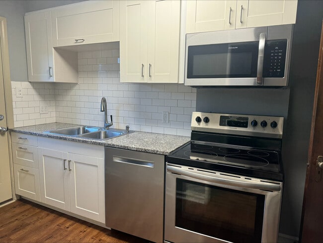 Photo - 1488 W 7th Ave