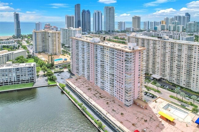 Photo - 251 174th St Unit 311