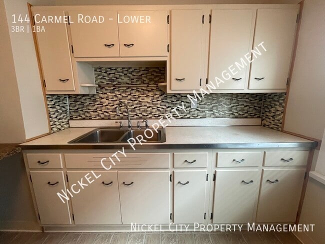 Photo - 144 Carmel Rd Unit Lower