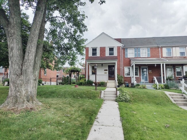 Photo - 8312 Dalesford Rd