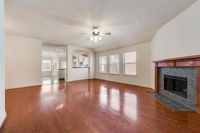 Photo - 2903 Holly Ln