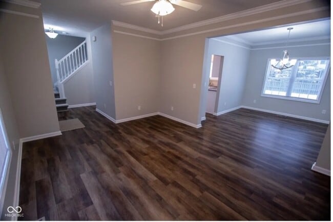 Photo - 10813 Putnam Pl